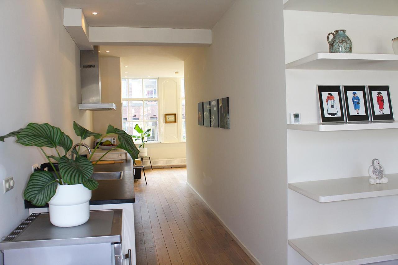 The Canalview Retreat Amsterdam Exterior photo